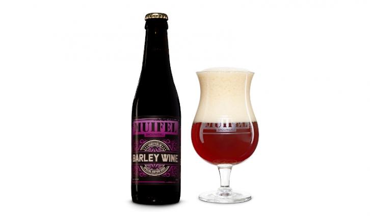 Muifel Barley Wine flesje en glas Muifel Barley Wine flesje en glas